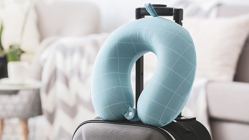 Travel neck pillow